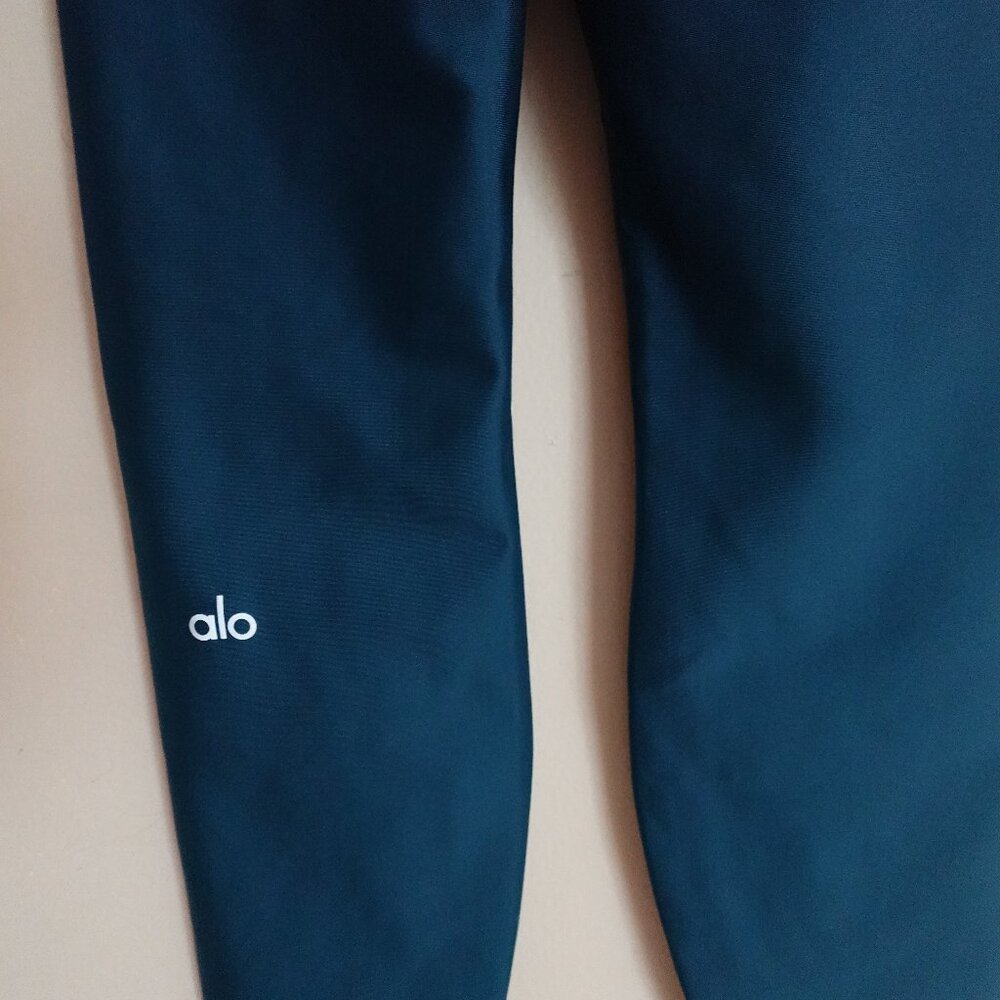 Alo 7/8 High-Waist Airlift Legging, Eclipse Blue